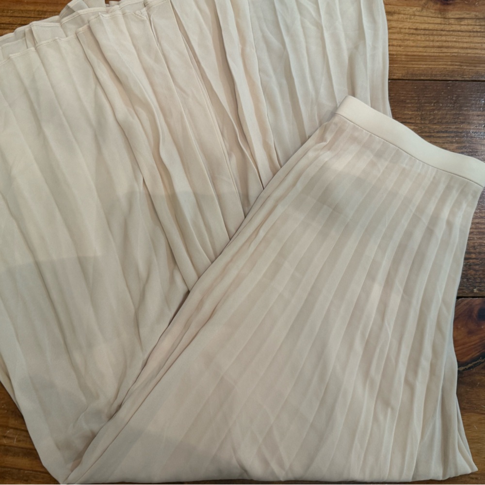 Haute Monde Ivory Skirt